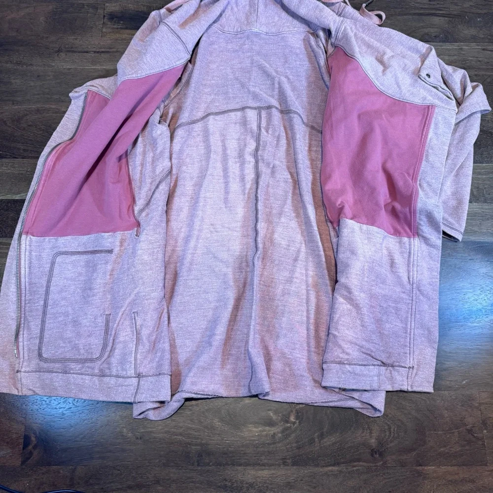 lululemon athletica Coast‎ Easy Wrap Heather Misty Merlot, Size 4